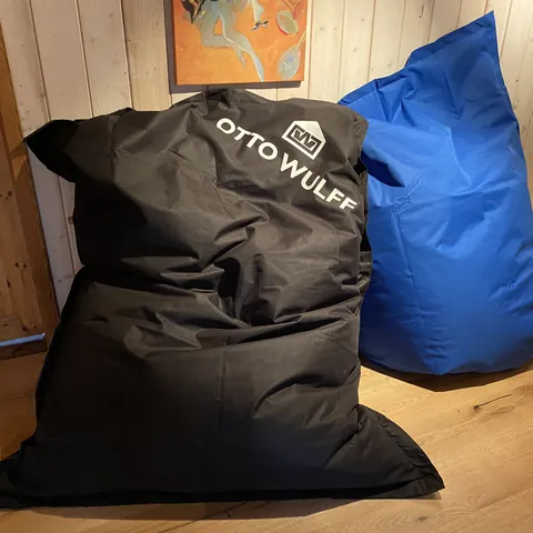 Black Atoll XXL bean bag with white logo print