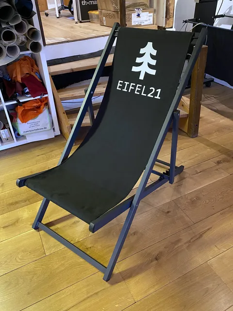 Black aluminium deckchair Engineer with custom print