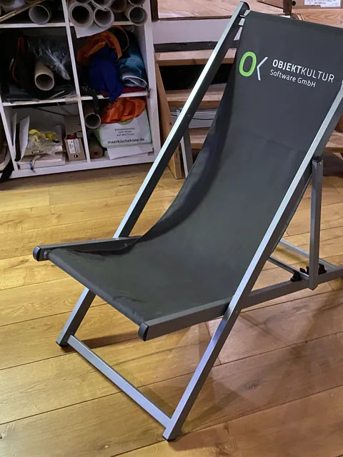Printed aluminium deckchair Engineer, angled side view