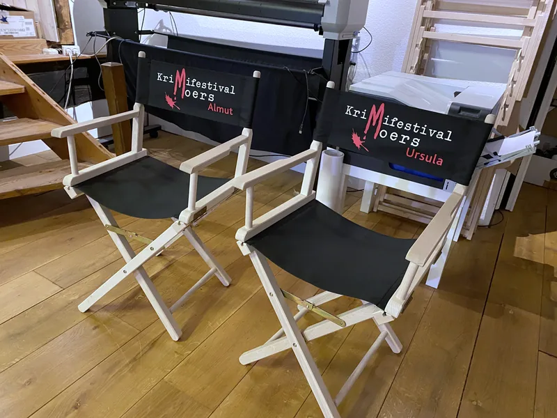 Several custom printed Lotse director’s chairs from our production